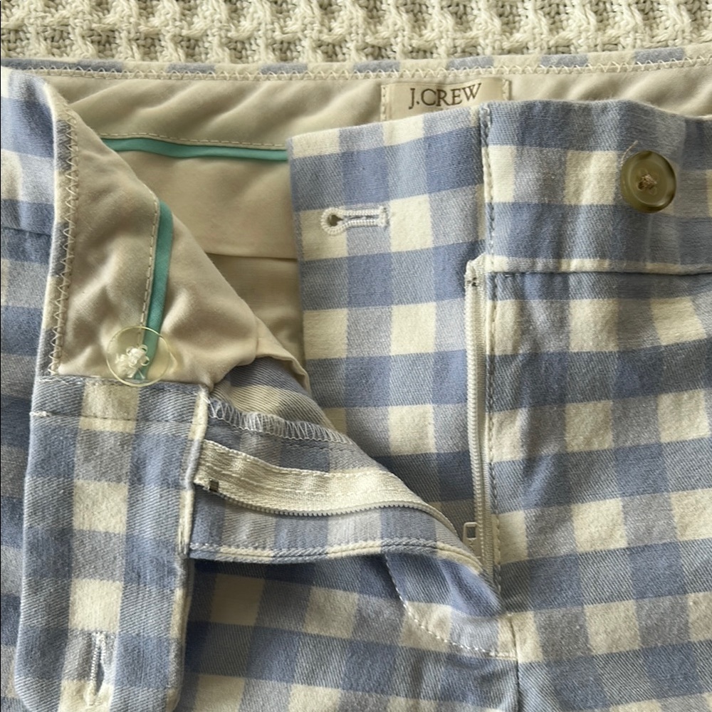 J. Crew Light Blue and White Gingham Shorts. Size 2. - Picture 6 of 8
